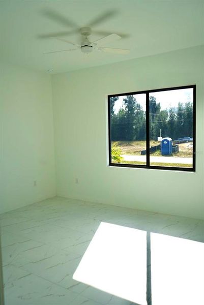 Spacious, unfurnished interior of a new home in , Cape Coral (Image 26).