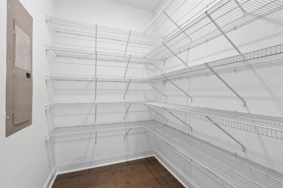 Spacious, unfurnished interior of a new home in , Athens (Image 33).