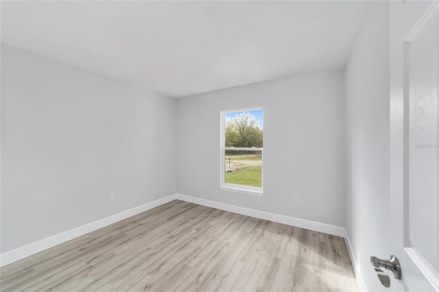 Spacious, unfurnished interior of a new home in , Dunnellon (Image 22).