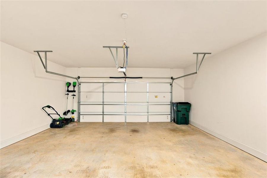 Spacious, unfurnished interior of a new home in , Woodstock (Image 23).