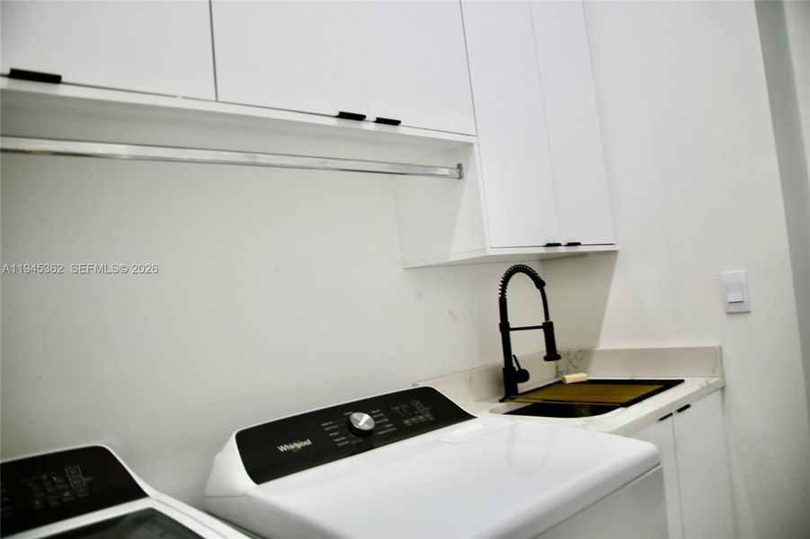 Close-up of interior finishes inside a home in , Cape Coral (Image 18).