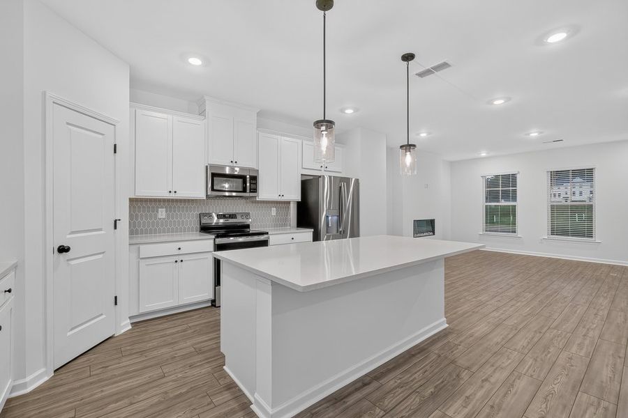 Furnished interior view inside a new home in Rosewood Farm, Lawrenceville (Image 15).