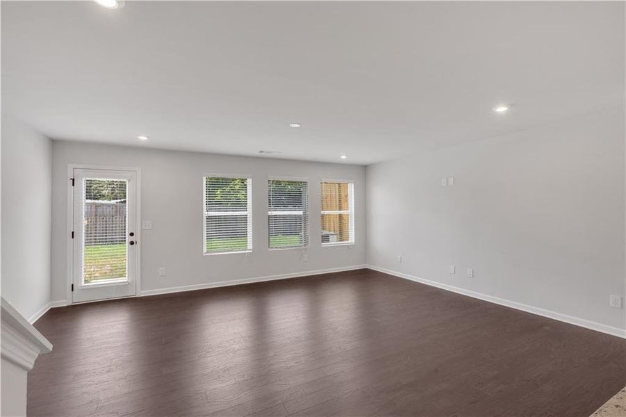 Spacious, unfurnished interior of a new home in Village Green, Adairsville (Image 17).