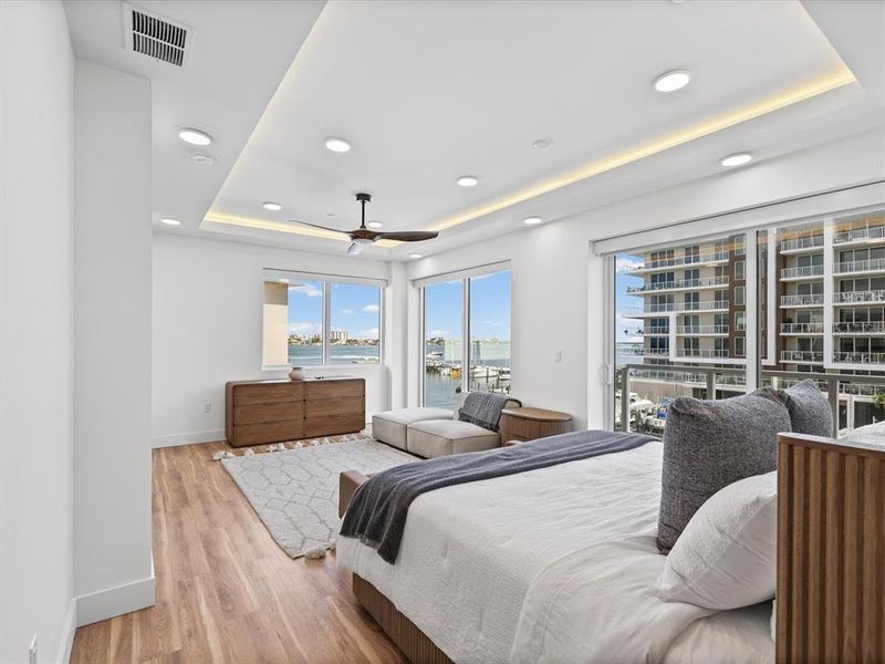 Furnished interior view inside a new home in , Clearwater (Image 37).