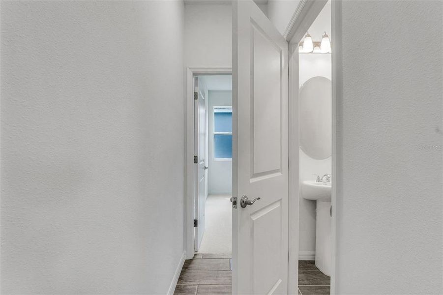 Spacious, unfurnished interior of a new home in Tuscan Hills, Dade City (Image 27).