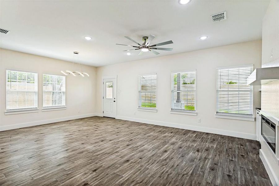 Spacious, unfurnished interior of a new home in , Fort Worth (Image 23).