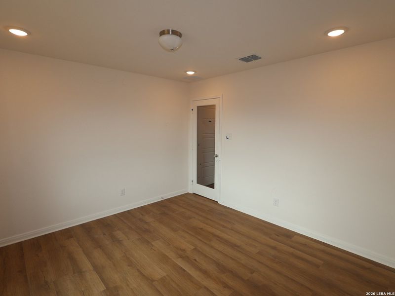 Spacious, unfurnished interior of a new home in Chaparral Ranch, Floresville (Image 15). Spacious, unfurnished interior of a new home in Chaparral Ranch, Floresville (Image 15).