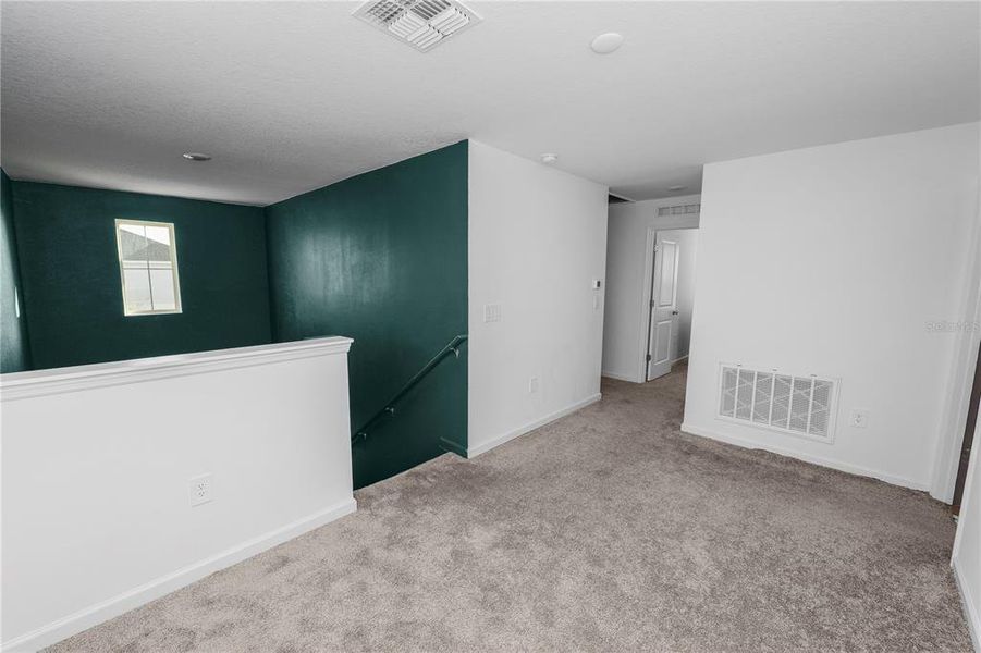 Spacious, unfurnished interior of a new home in Ranches at Lake McLeod, Eagle Lake (Image 29).