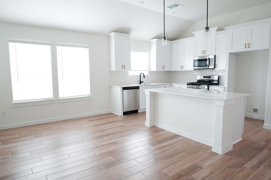 Image 38 of a home in Foxtail Palms.