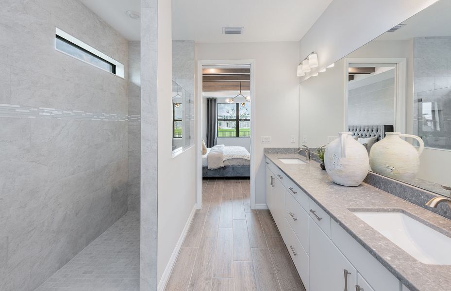 Owner's bathroom Owner's bathroom