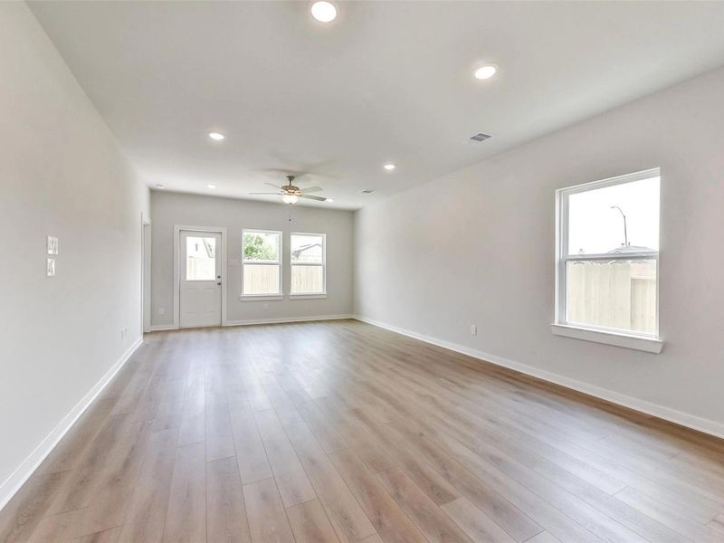 Spacious, unfurnished interior of a new home in The Villages at WestPointe, Dayton (Image 13). Spacious, unfurnished interior of a new home in The Villages at WestPointe, Dayton (Image 13).