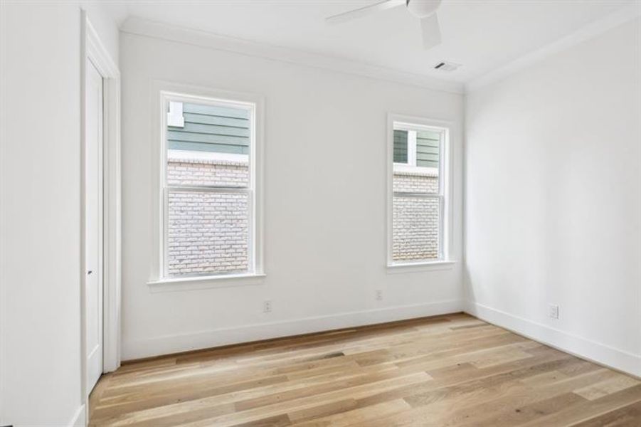 Spacious, unfurnished interior of a new home in , Marietta (Image 27).