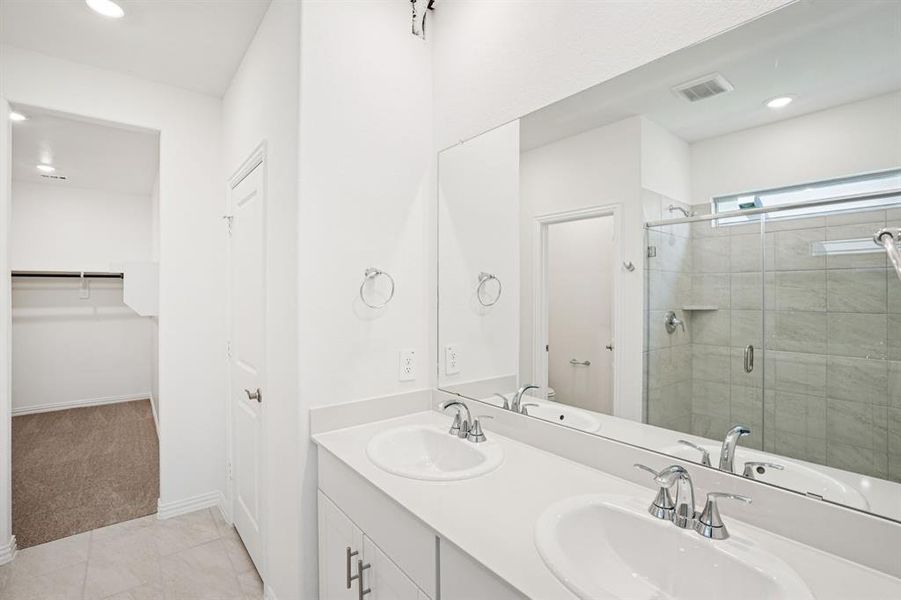 Photo is not of the actual home, but is an inspirational photo of builder’s model home and may depict options, furnishings, and/or decorator features that are not included. Photo is not of the actual home, but is an inspirational photo of builder’s model home and may depict options, furnishings, and/or decorator features that are not included.