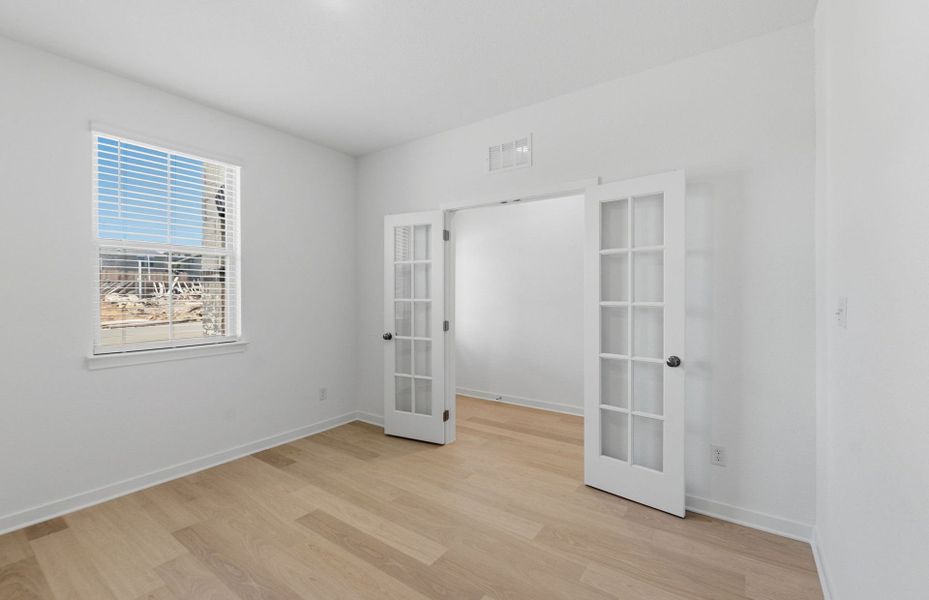 Spacious, unfurnished interior of a new home in La Cima, San Marcos (Image 15).