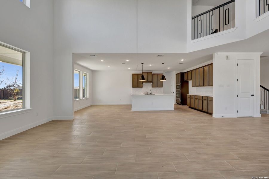 Spacious, unfurnished interior of a new home in Everly Estates, San Antonio (Image 41).