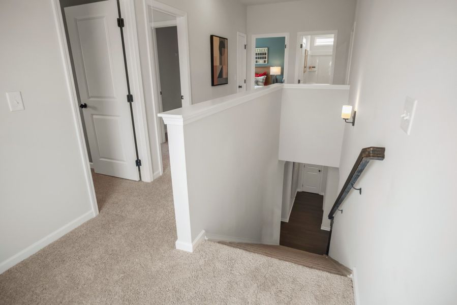 Spacious, unfurnished interior of a new home in The Oaks, Clarksville (Image 20).