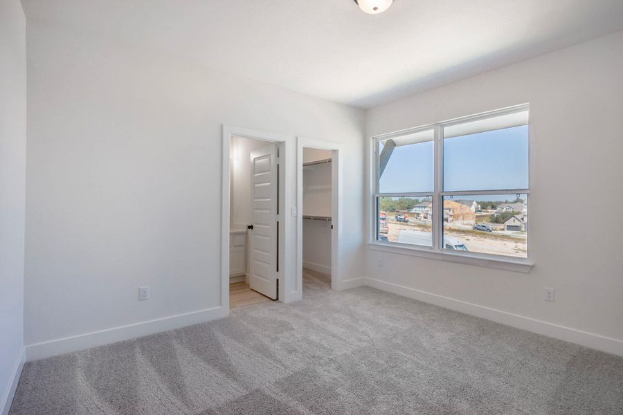 Spacious, unfurnished interior of a new home in Provence - 60', Austin (Image 26). Spacious, unfurnished interior of a new home in Provence - 60', Austin (Image 26).