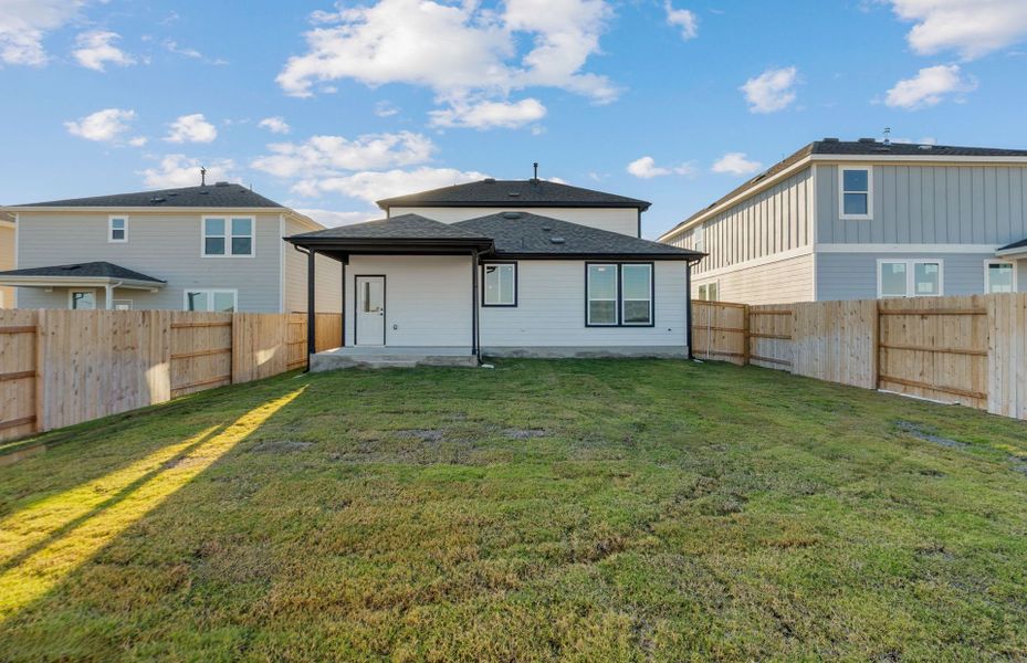 Exterior details and patio area of a home in Patterson Ranch, Georgetown (Image 4).