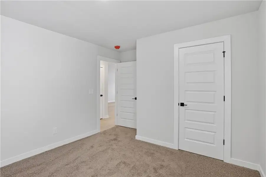 Spacious, unfurnished interior of a new home in , Villa Rica (Image 39).
