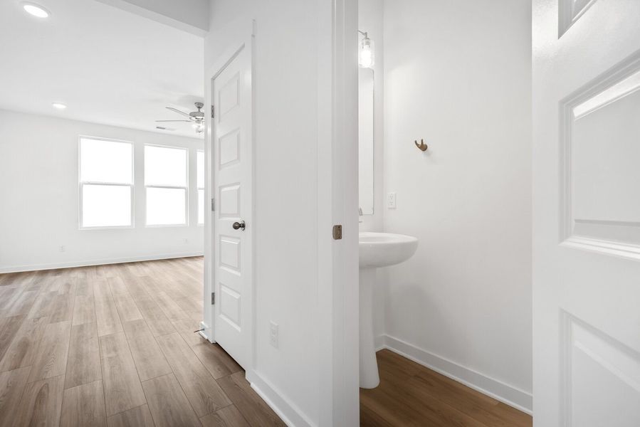 Spacious, unfurnished interior of a new home in Calista Farms, White House (Image 72).