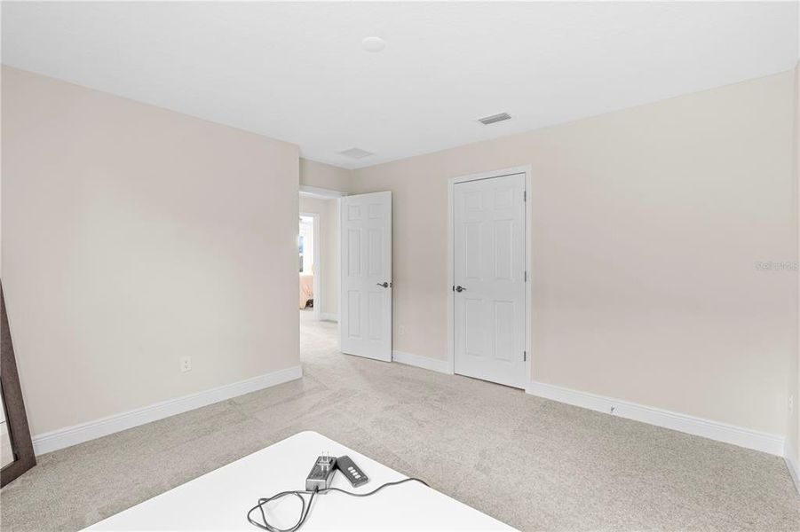 Spacious, unfurnished interior of a new home in Hawkstone, Lithia (Image 19).