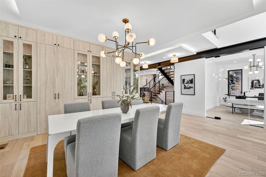 Open airy dining space great for large gatherings