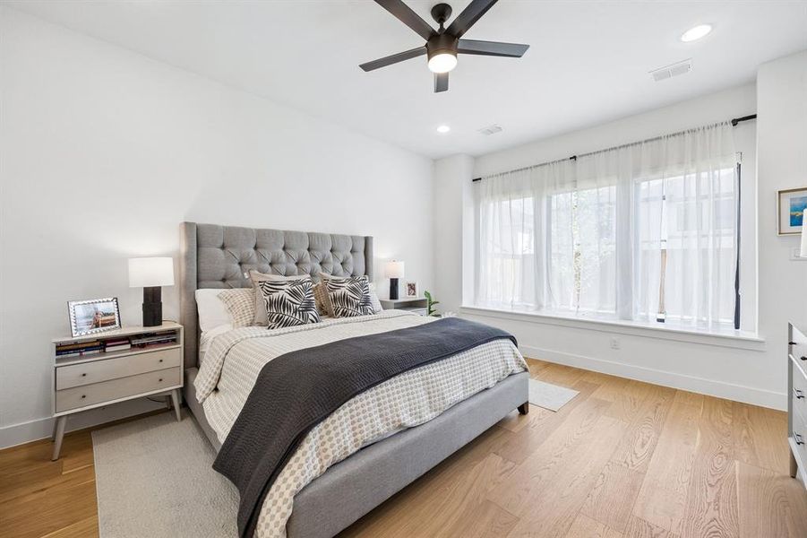 Furnished interior view inside a new home in Fields 50', Frisco (Image 10). Furnished interior view inside a new home in Fields 50', Frisco (Image 10).