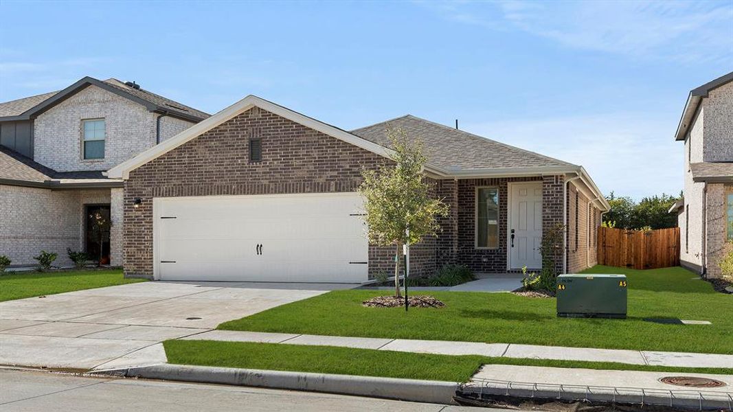 02. 2516 Yo Ranch - Front (2) 02. 2516 Yo Ranch - Front (2)