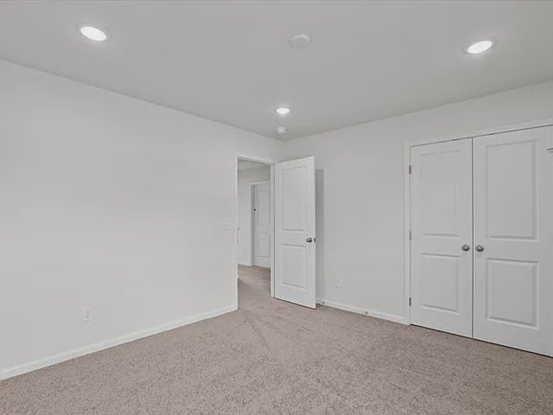 Spacious, unfurnished interior of a new home in Portrait Hills, Aiken (Image 8).
