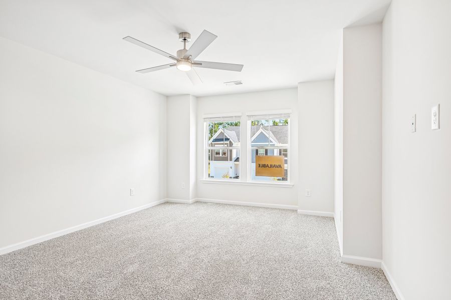 Spacious, unfurnished interior of a new home in Trenton Place, Roebuck (Image 33).