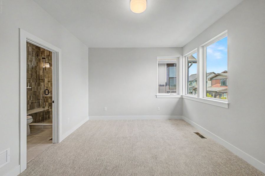 Spacious, unfurnished interior of a new home in West Grange, Longmont (Image 39). Spacious, unfurnished interior of a new home in West Grange, Longmont (Image 39).