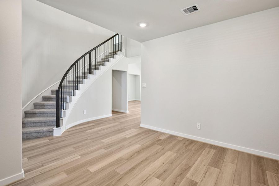 Photo is not of the actual home, but is an inspirational photo of builder’s model home and may depict options, furnishings, and/or decorator features that are not included Photo is not of the actual home, but is an inspirational photo of builder’s model home and may depict options, furnishings, and/or decorator features that are not included