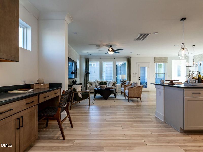 007-1280x960-great-room