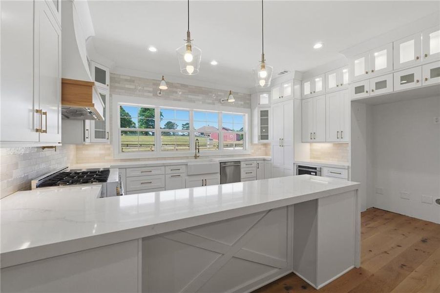 Furnished interior view inside a new home in , Bethlehem (Image 48).