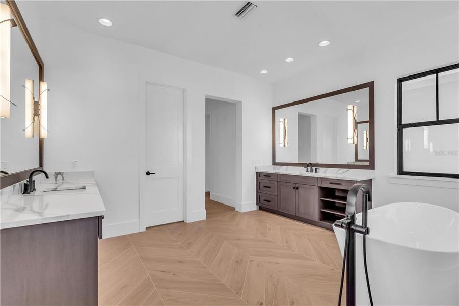 Furnished interior view inside a new home in , Sarasota (Image 12).