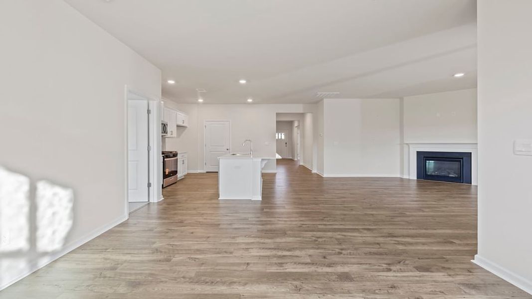 Spacious, unfurnished interior of a new home in Bentley Park, Greenwood (Image 23). Spacious, unfurnished interior of a new home in Bentley Park, Greenwood (Image 23).