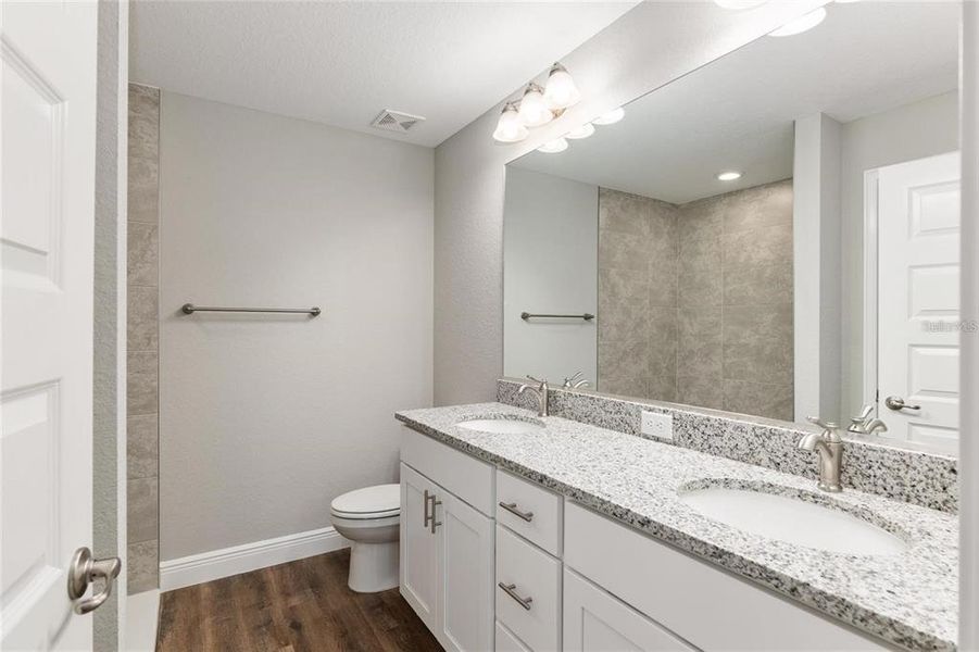 Furnished interior view inside a new home in , Ocala (Image 6).