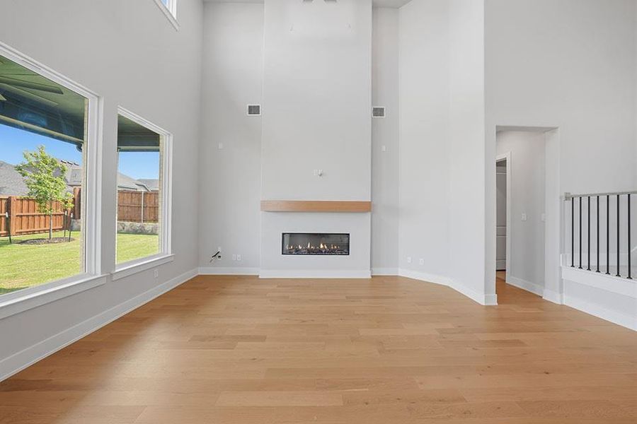 Spacious, unfurnished interior of a new home in Hillside Village, Celina (Image 14).