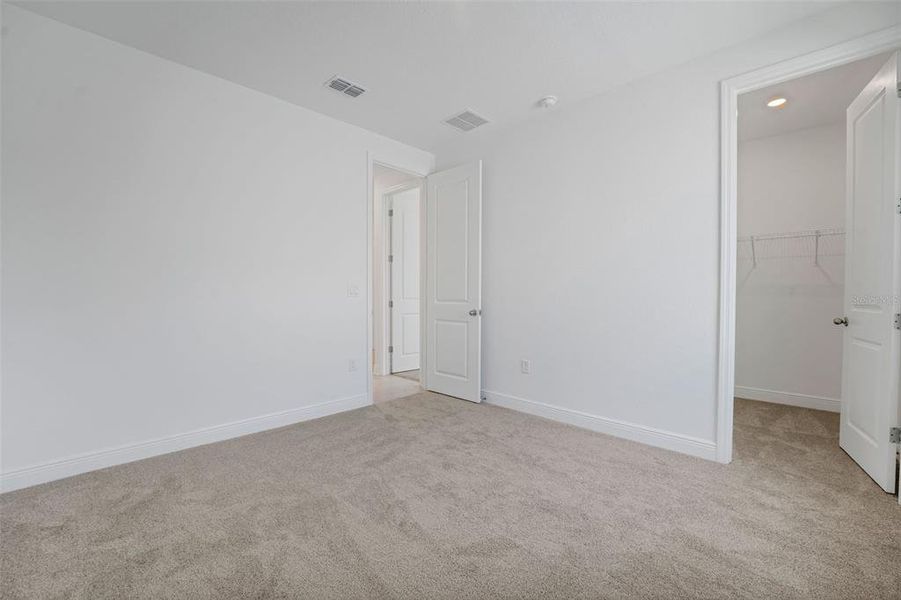 Spacious, unfurnished interior of a new home in Palms at Windermere, Windermere (Image 38).