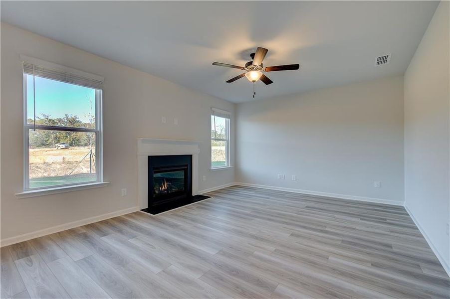 Spacious, unfurnished interior of a new home in Abbotts Crossing, Conyers (Image 17).