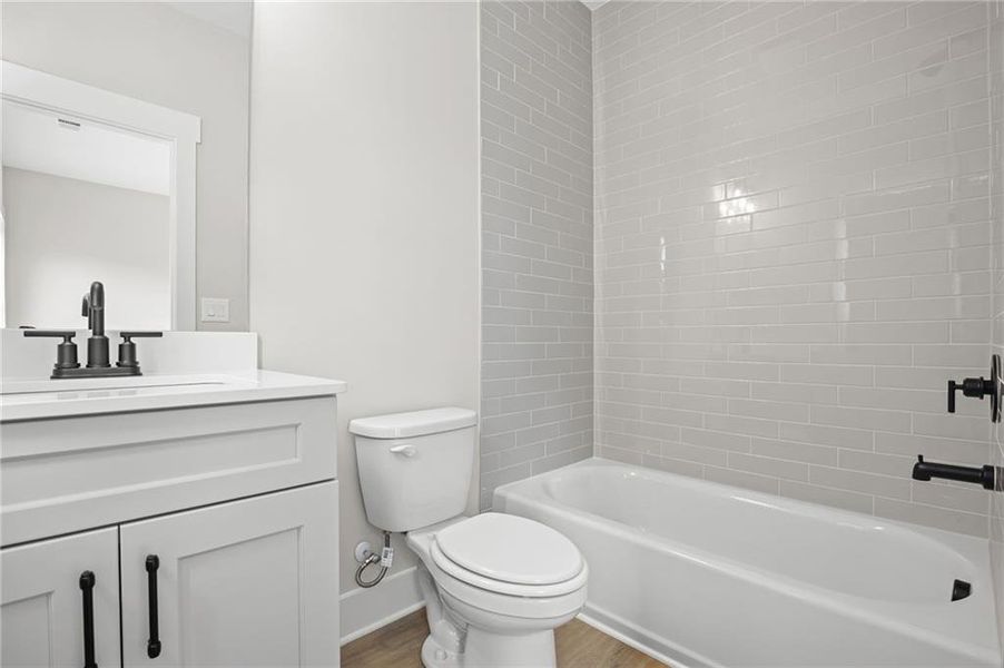 Furnished interior view inside a new home in , Kennesaw (Image 11).