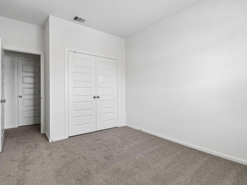 Spacious, unfurnished interior of a new home in Cole Creek Crossing, Houston (Image 16). Spacious, unfurnished interior of a new home in Cole Creek Crossing, Houston (Image 16).