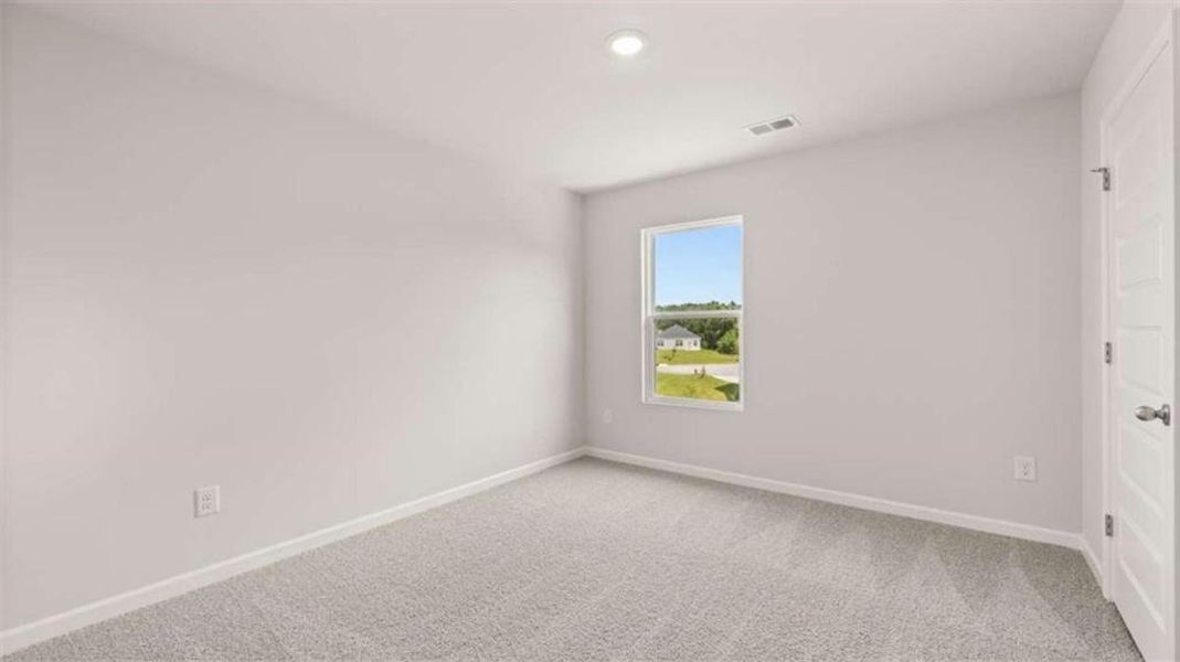 Spacious, unfurnished interior of a new home in Poplar Preserve, Newnan (Image 21).