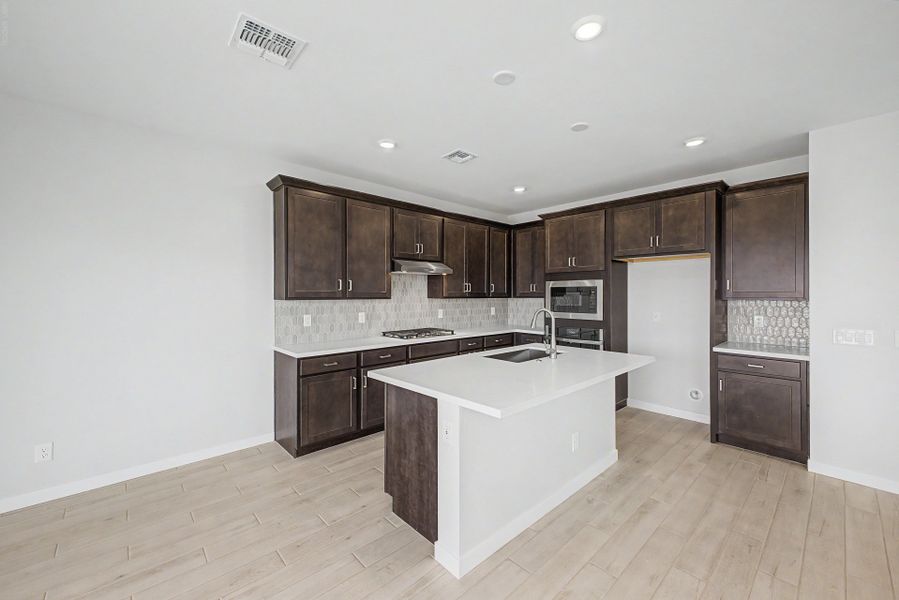Furnished interior view inside a new home in Citrus Park, Goodyear (Image 3).