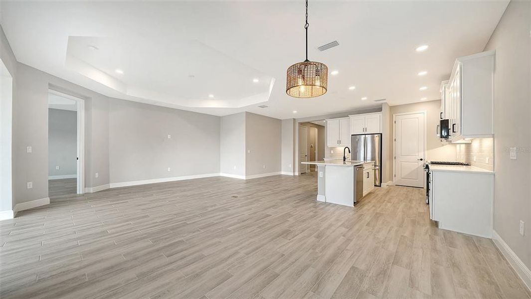 Spacious, unfurnished interior of a new home in Windward, Lakewood Ranch (Image 26). Spacious, unfurnished interior of a new home in Windward, Lakewood Ranch (Image 26).