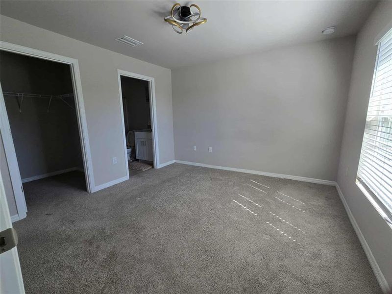 Spacious, unfurnished interior of a new home in , Labelle (Image 7).