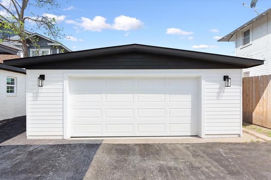 Image 36 of a home in .