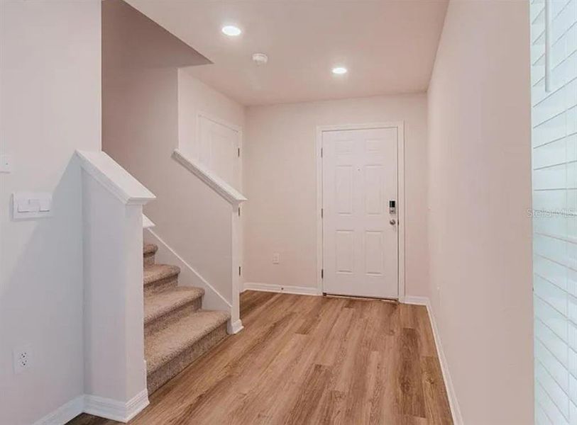 Spacious, unfurnished interior of a new home in Silverstone North, Palmetto (Image 11).