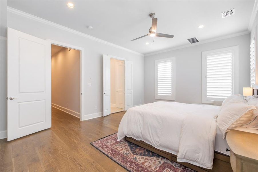 Furnished interior view inside a new home in , Addison (Image 17).
