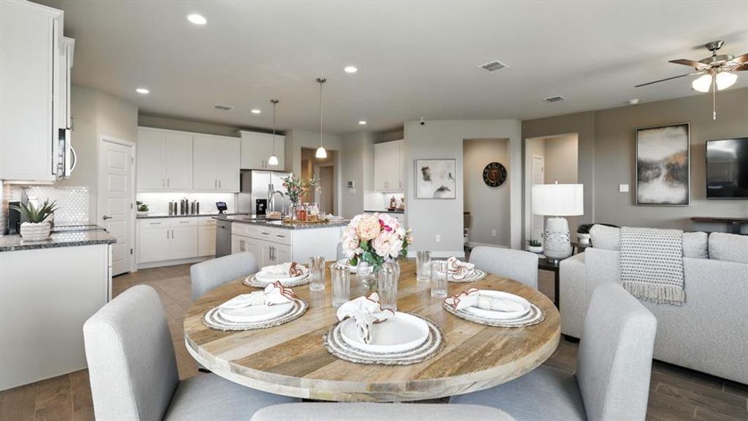 Furnished interior view inside a new home in Bella Vista, Granbury (Image 13).